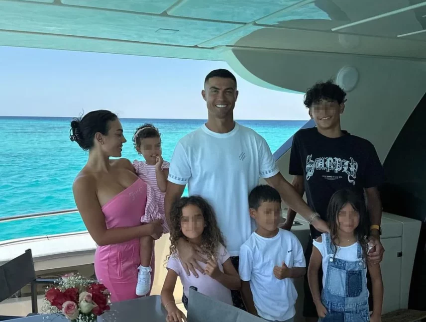 Georgina adopta a los 3 hijos de Cristiano Ronaldo de forma legal