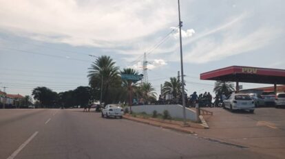 Largas colas para surtir combustible en Puerto Ordaz
