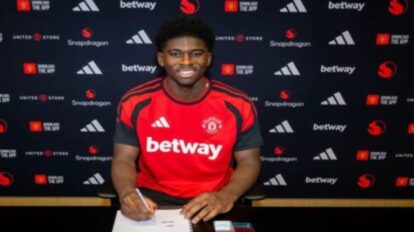 Carlos Baleba Manchester United