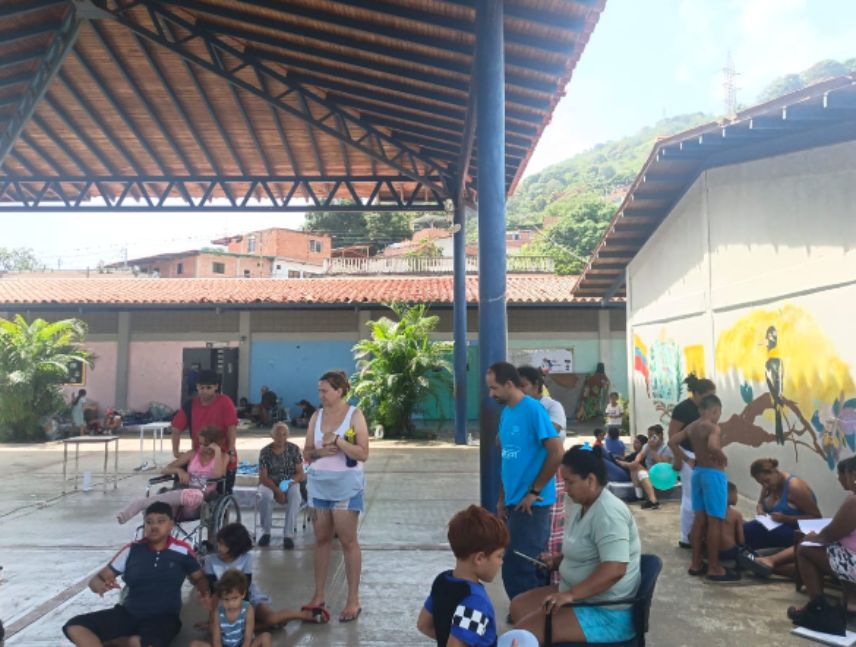 programa de atención una semana por la guaira