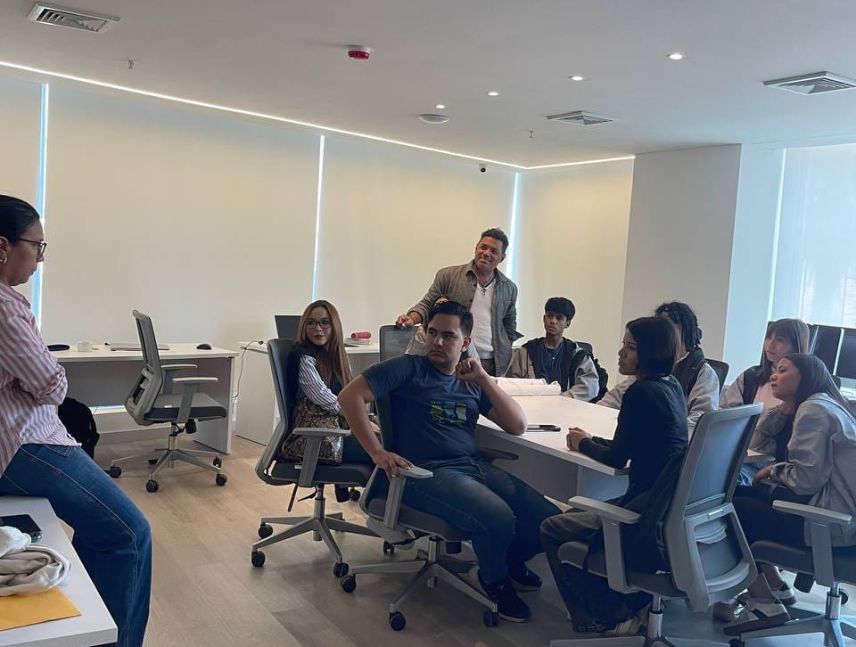 estudiantes Iutirla visita diario Primicia