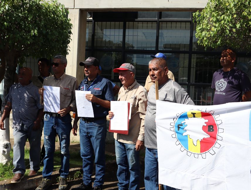 Trabajadores de Ferroven exigen respuestas a la inspectoría del trabajo