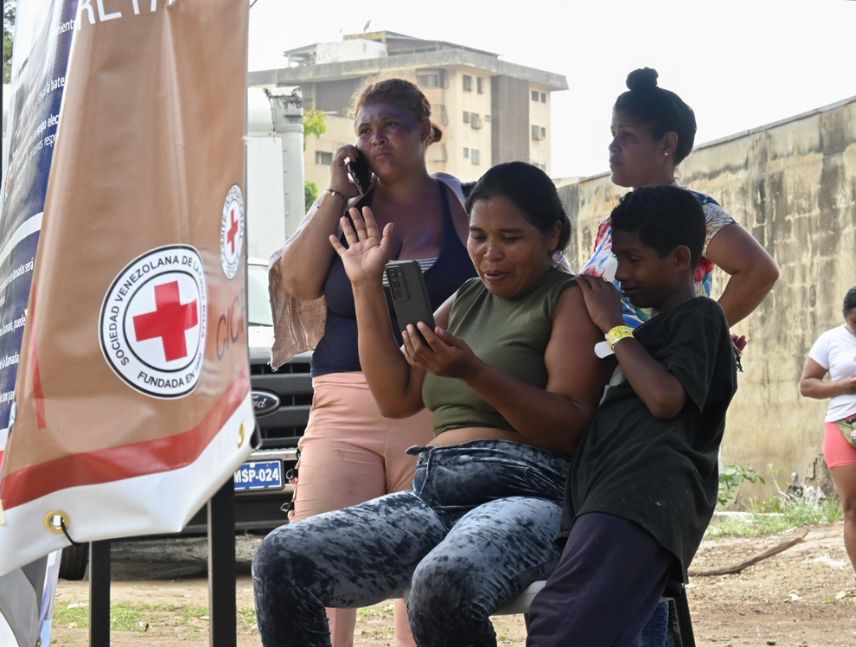Cruz Roja habilita llamadas a Colombia tras sismo