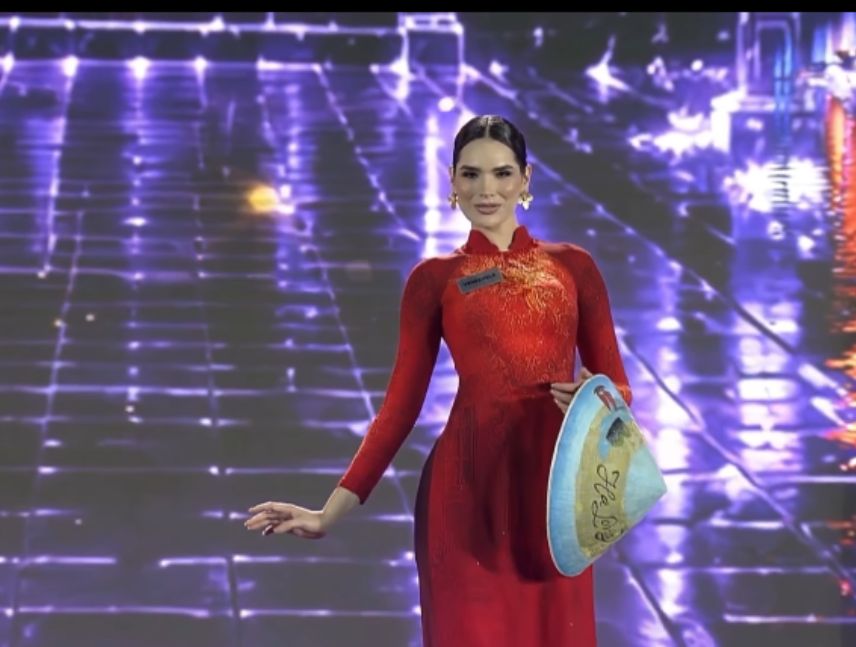 Mística Núñez Miss Venezuela World Miss Mundo