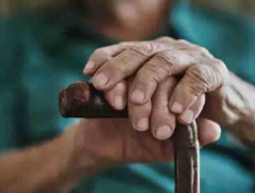 Adultos mayores sismos La Guaira Convite