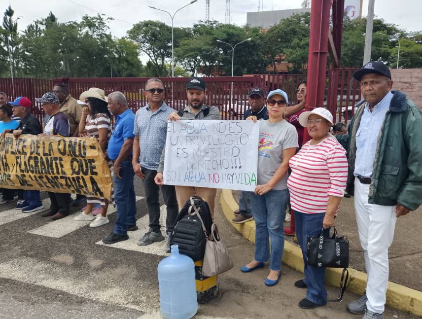 protesta residencia angostura problemas de agua