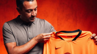 Xavi Hernández fue presentado con los Países Bajos