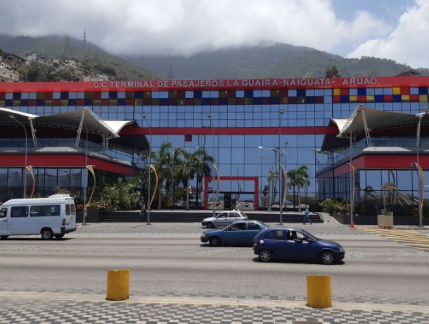 Avanzan las reparaciones en el terminal de La Guaira
