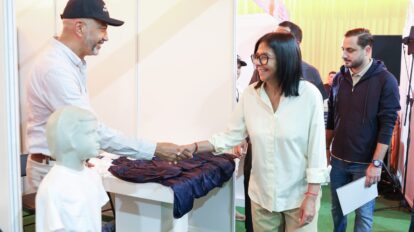 Delcy Rodríguez inaugura Expo Niñas y Niños Productores y Feria Escolar