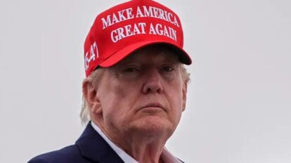 Trump amenaza con bombardear “sin piedad” a Omán