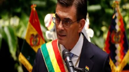 En Bolivia destituyen al ministro de Economía