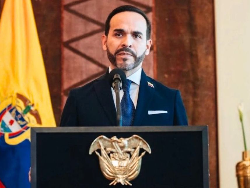 Presidente de Colombia anuncia deportaciones de migrantes irregulares
