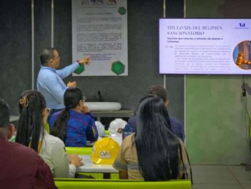 Minerven y la CVM capacitan a personal gerencial en responsabilidad penal