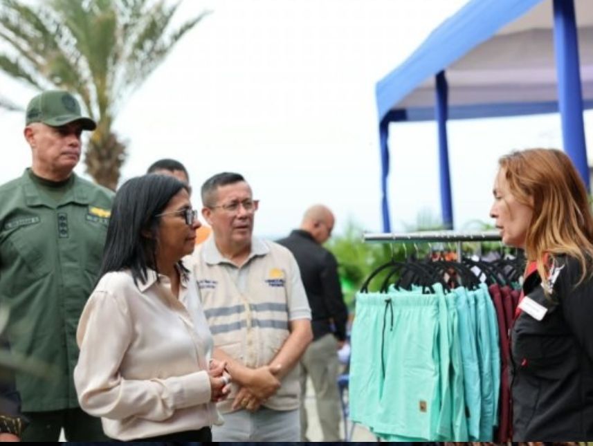 Delcy Rodríguez inicia Plan de Reactivación Económica en La Guaira