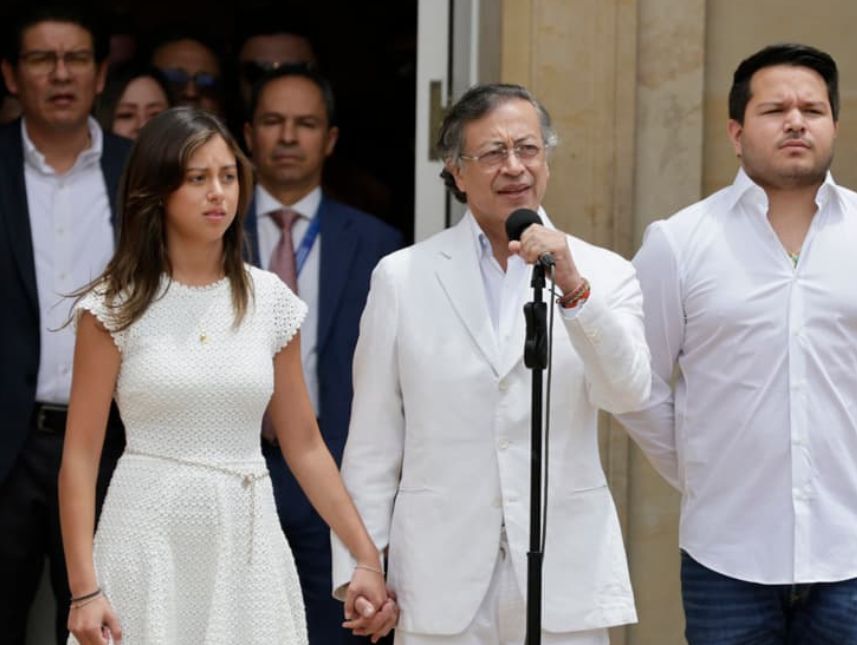 Gustavo Petro se despide de la presidencia desde la Casa de Nariño - Diario Primicia