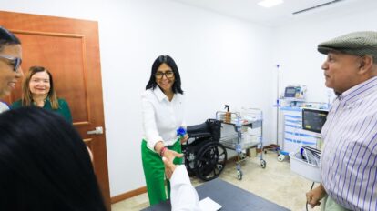 Presidenta (e) comparte en Casa de los Abuelos “La Primavera”