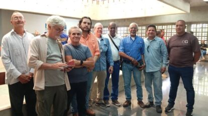 Sindicatos y trabajadores respaldan al dirigente Jean Mendoza