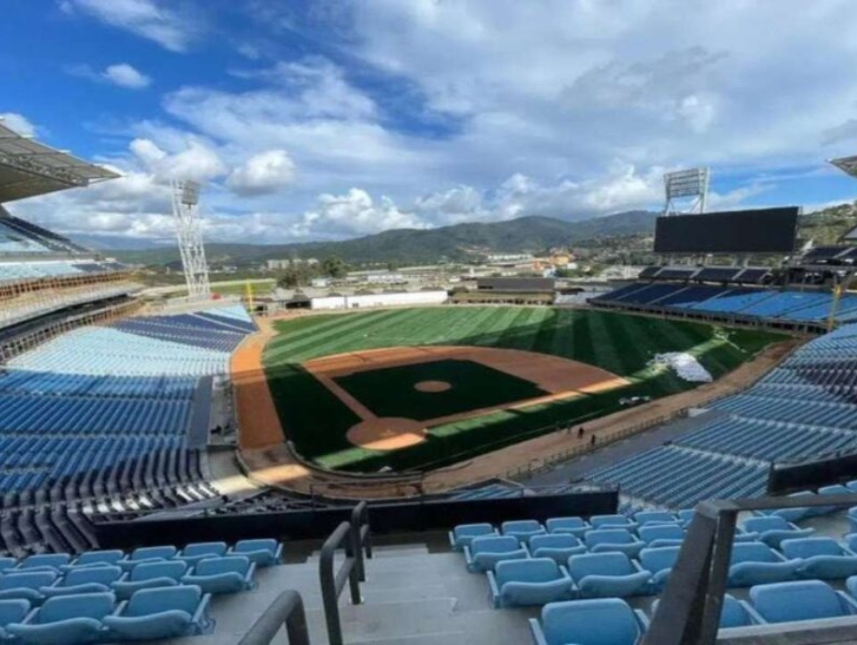Estacionamiento del Estadio Monumental de Caracas se acondicionará como refugio temporal