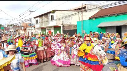 Bolívar participa en encuentro de burras y burriquitas tradicionales de Venezuela