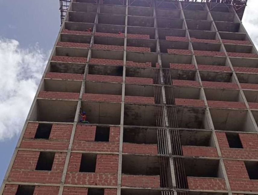 Se ejecutan obras en 30 torres de Ciudad Tiuna