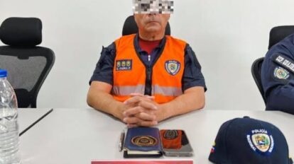 Detienen a comisario de la PNB con cargamento de cigarrillos en una patrulla oficial en Zulia