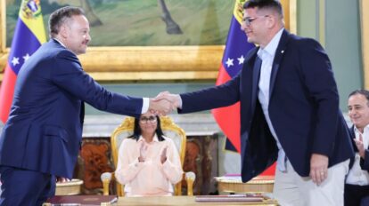 Corpoelec firma contrato con Impsa para culminar Tocoma y Macagua