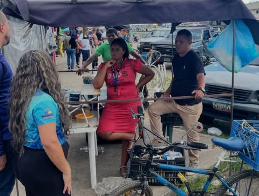 Retiran a comerciantes informales de la Av. Manuel Piar