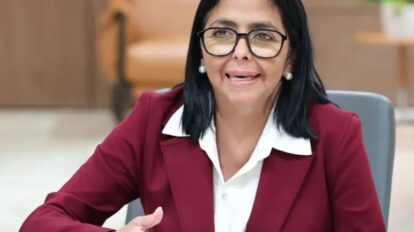 Delcy Rodríguez otorga financiamiento a 478 emprendedores de La Guaira