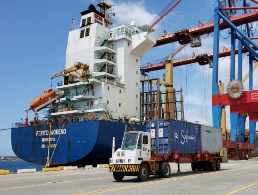 Aduanas comienzan a recibir mercancía para la temporada de diciembre