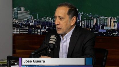 José Guerra prevé una disminución en la devaluación en los próximos meses