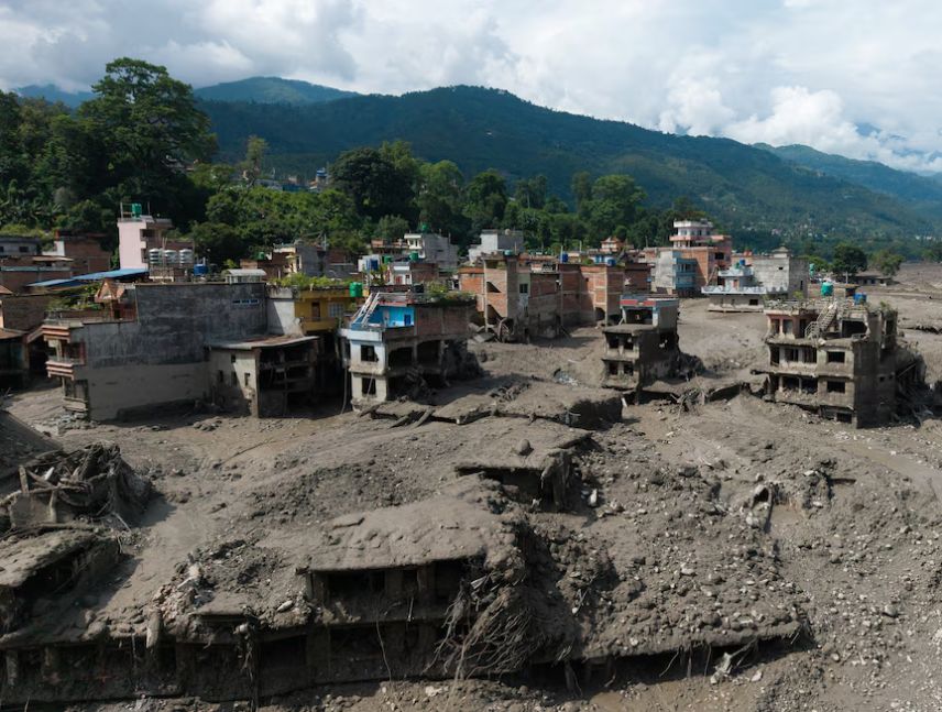 Inundaciones en Nepal dejan 160 muertos y 900 desaparecidos