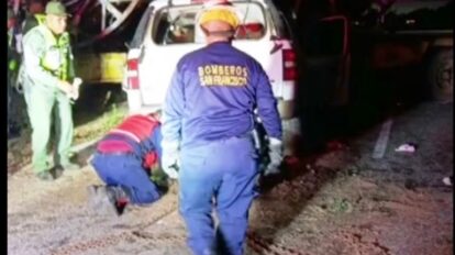 Dos muertos al chocar camioneta contra gandola en Zulia