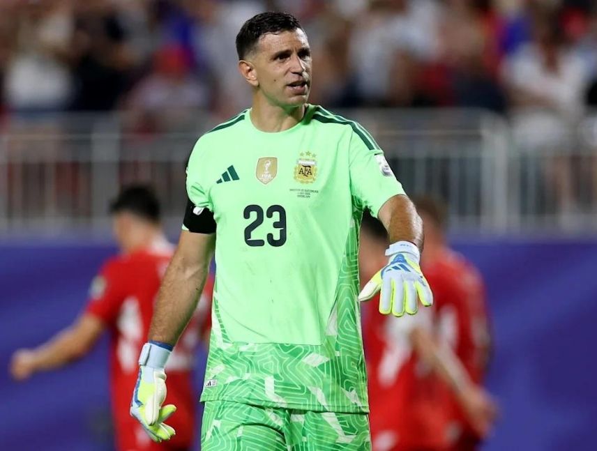 El Chelsea ficha a Emiliano "Dibu" Martínez por tres años