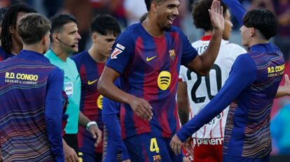 Ronald Araújo jugará en el Liverpool