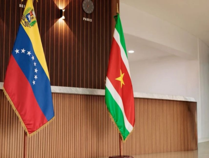 Venezuela y Suriname reafirman compromisos de amistad y cooperación