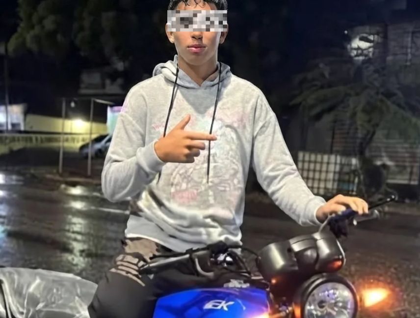 Muere joven de 18 años tras perder el control de su moto mientras hacía “moto piruetas” en Falcón