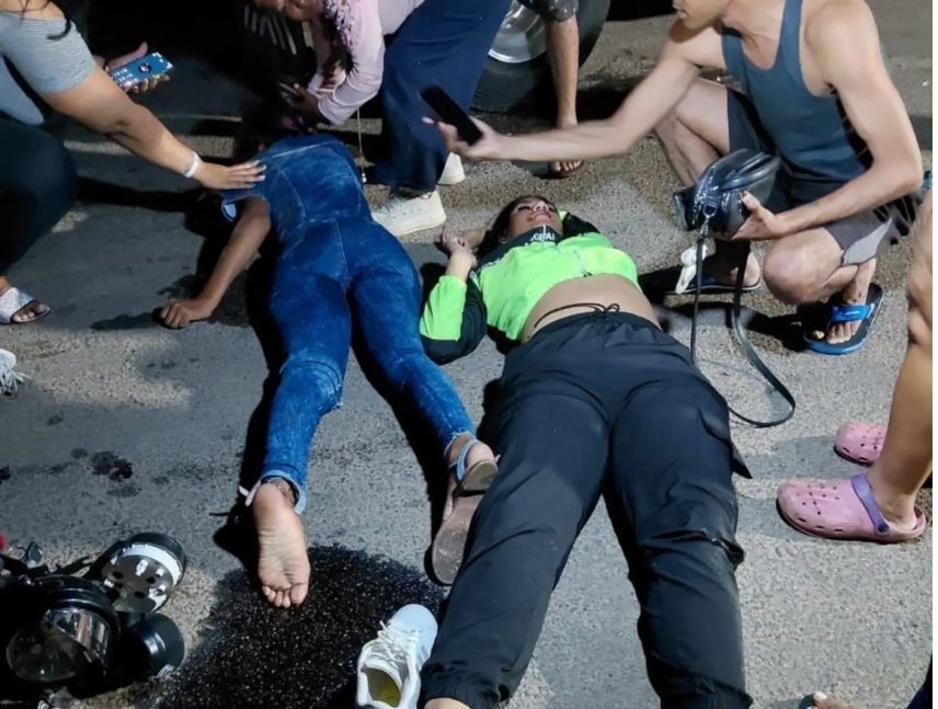 Dos mujeres heridas tras chocar contra un camión