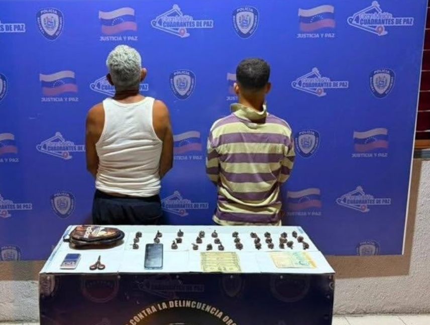 Capturado con 32 envoltorios de presunta marihuana
