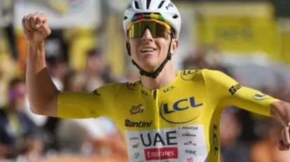 Tadej Pogacar se retira de la Vuelta a España