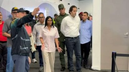 Supervisan operaciones en los terminales temporales de Maiquetía