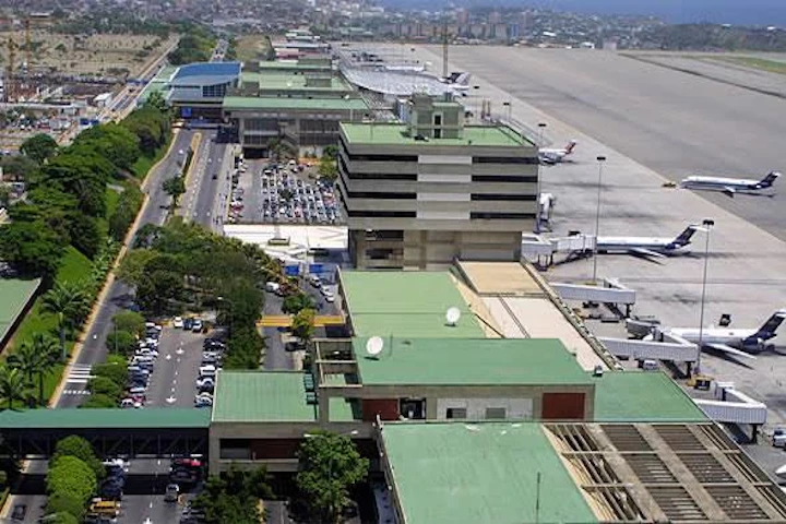 Maiquetía abrirá terminales temporales para asegurar vuelos