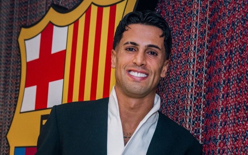 El Barca hace oficial el fichaje de Cancelo hasta 2029