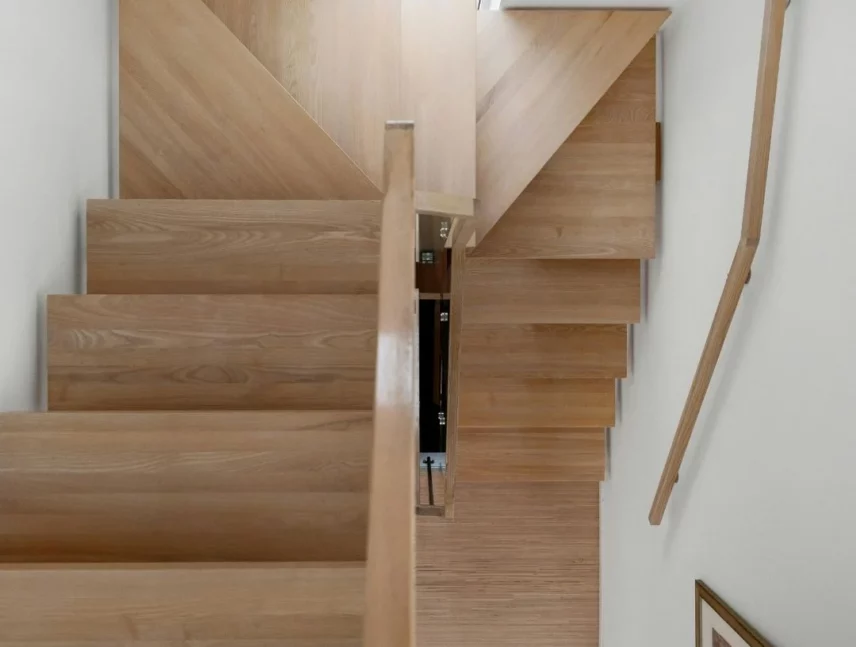 Cómo limpiar un mueble de madera naturalmente