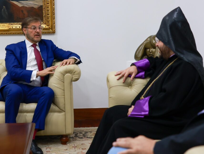 Venezuela y la Iglesia Apostólica Armenia fortalecen lazos de amistad