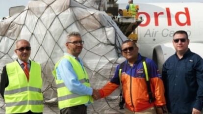Llegan cinco toneladas de medicinas enviadas por Egipto