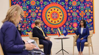 Delcy Rodríguez lidera encuentro con la directora general del FMI en NYC