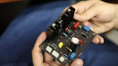 Ingenieros venezolanos avanzan en creación de electrobisturí para uso veterinario