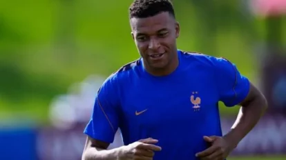 Mbappé resta importancia a la “polémica” con Dembélé