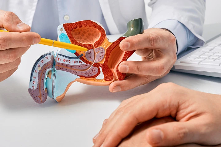 Hallan nuevas pistas clave sobre el cáncer más común entre los hombres