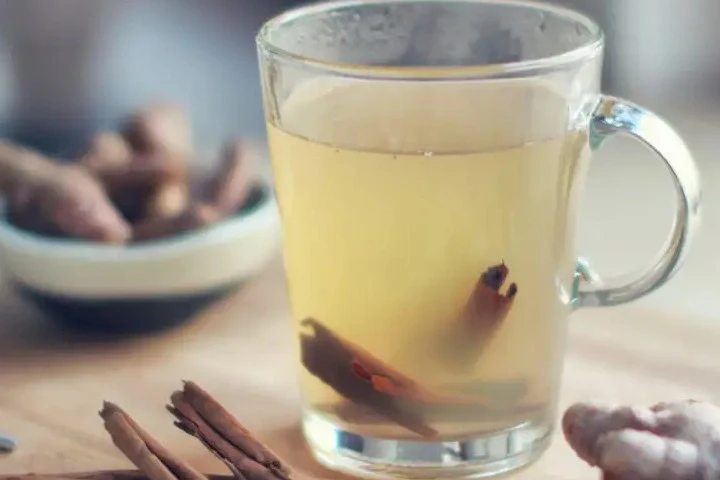 Infusión de jengibre con canela mejora el sistema digestivo